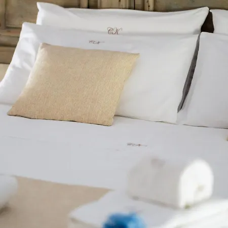 Couette-café Corte Kampanes 4*